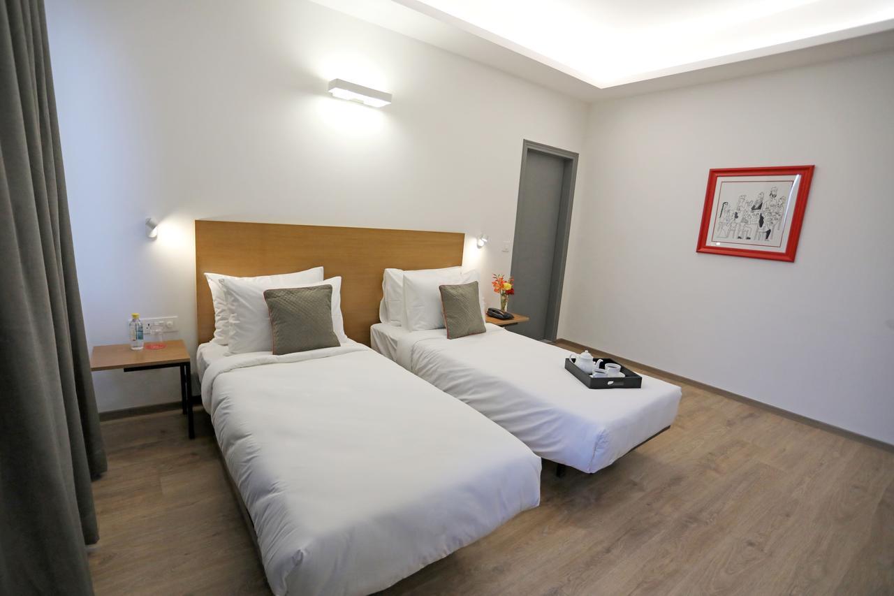 Oyo Townhouse 027 Sector 15 Gurgaon Hotel Kültér fotó