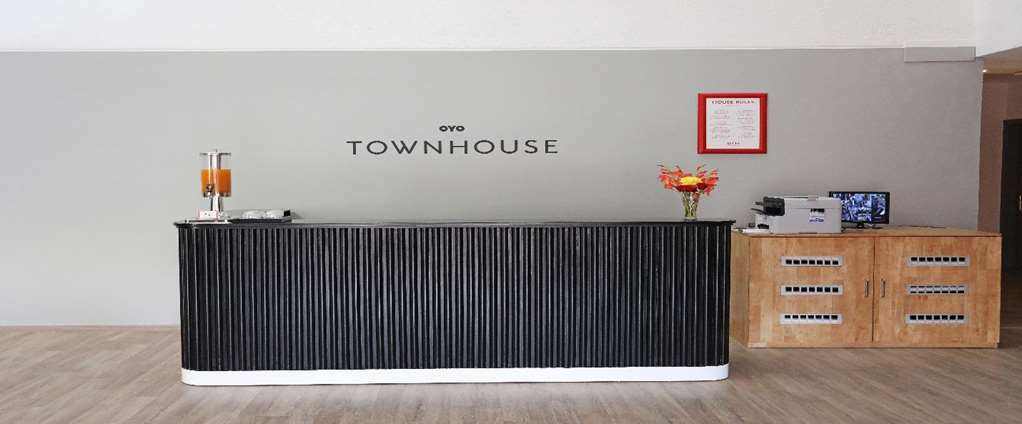 Oyo Townhouse 027 Sector 15 Gurgaon Hotel Létesítmények fotó