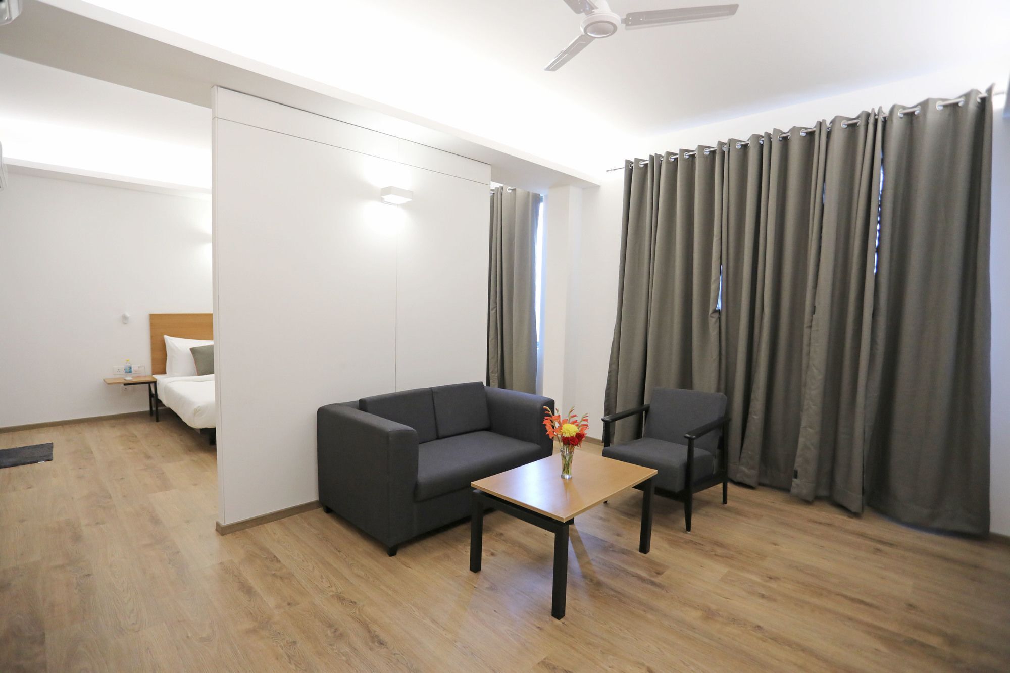 Oyo Townhouse 027 Sector 15 Gurgaon Hotel Kültér fotó